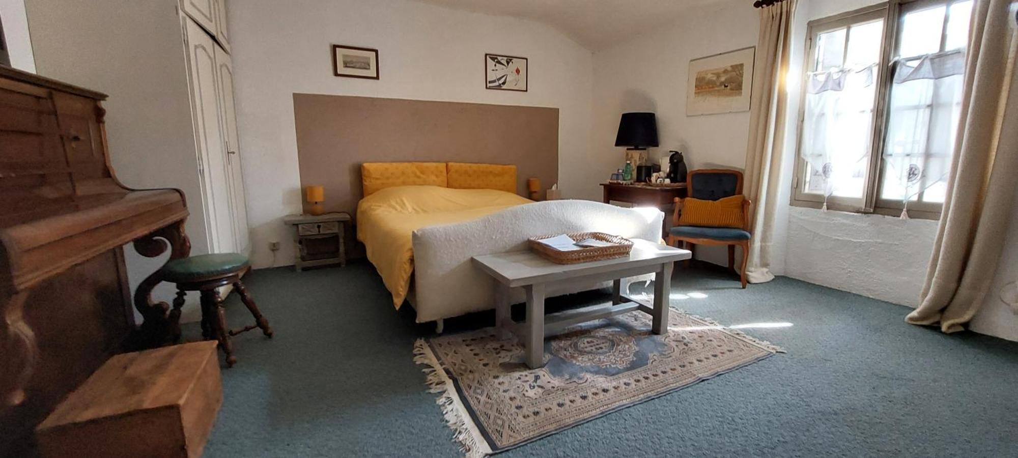 Bed and Breakfast La Fischaumiere Soleilhas Екстер'єр фото