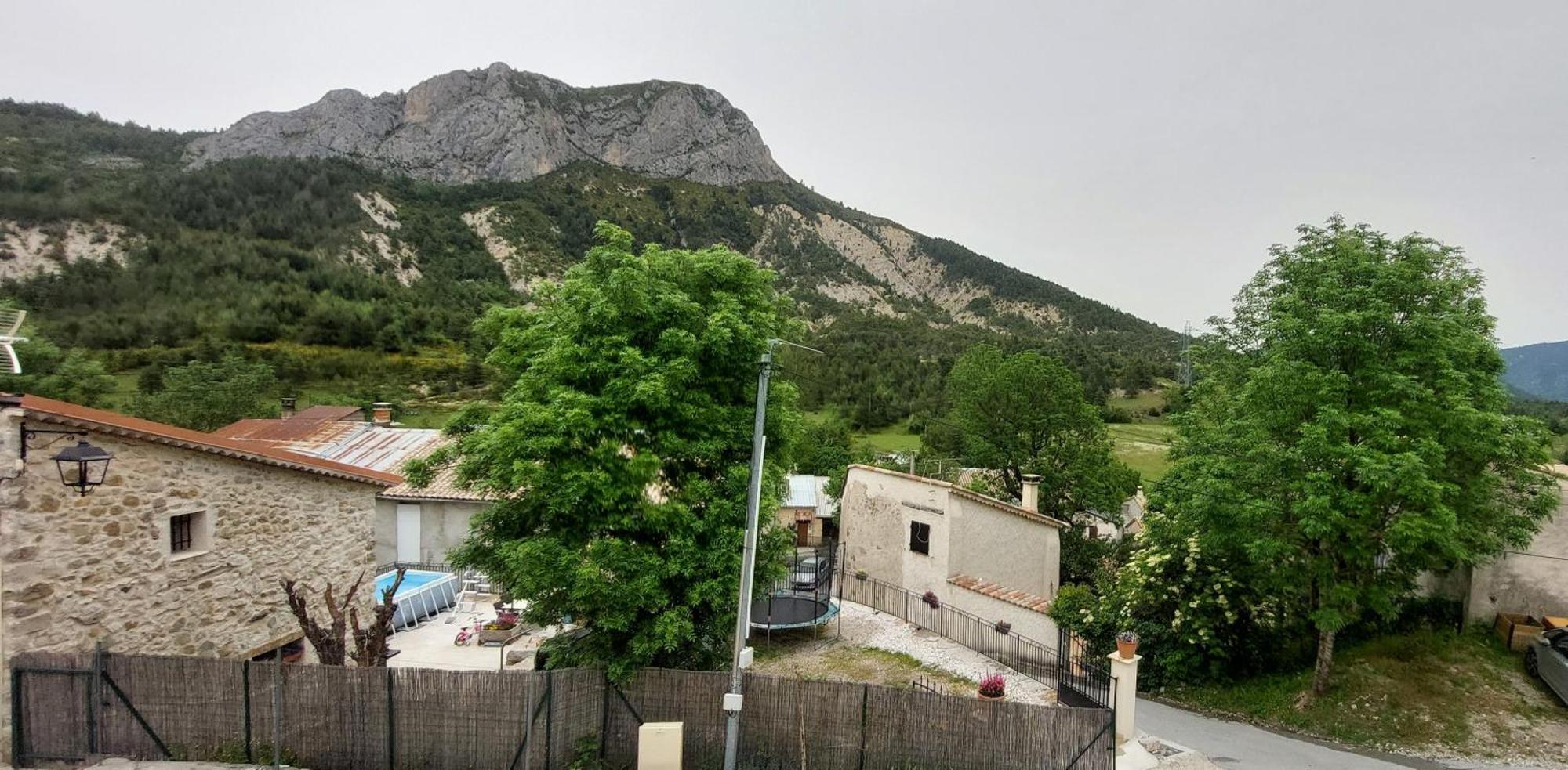Bed and Breakfast La Fischaumiere Soleilhas Екстер'єр фото