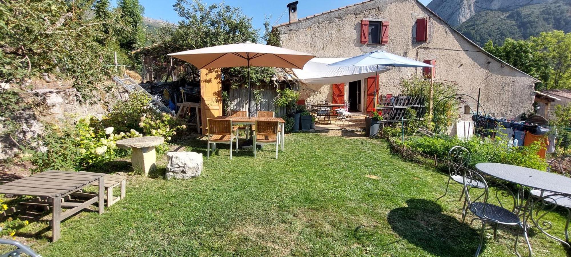 Bed and Breakfast La Fischaumiere Soleilhas Екстер'єр фото